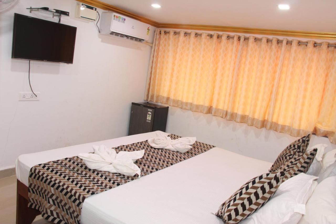 קלנגוטה Hotel M R Manfred מראה חיצוני תמונה