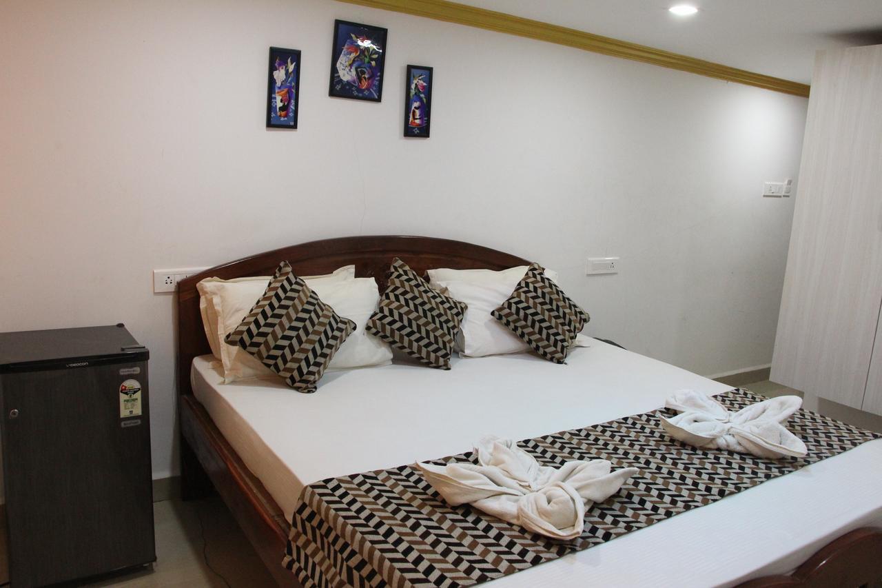 קלנגוטה Hotel M R Manfred מראה חיצוני תמונה