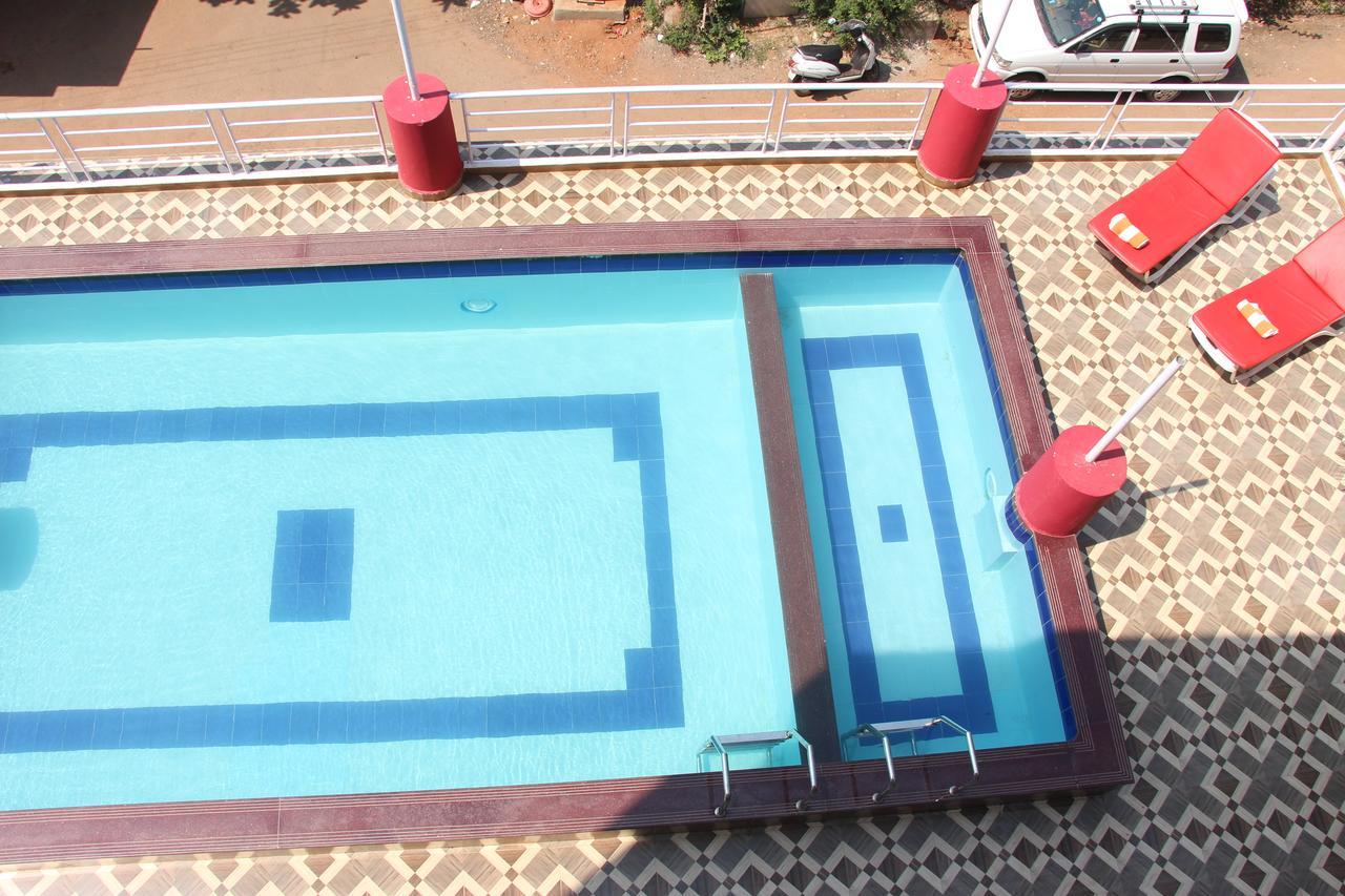 קלנגוטה Hotel M R Manfred מראה חיצוני תמונה