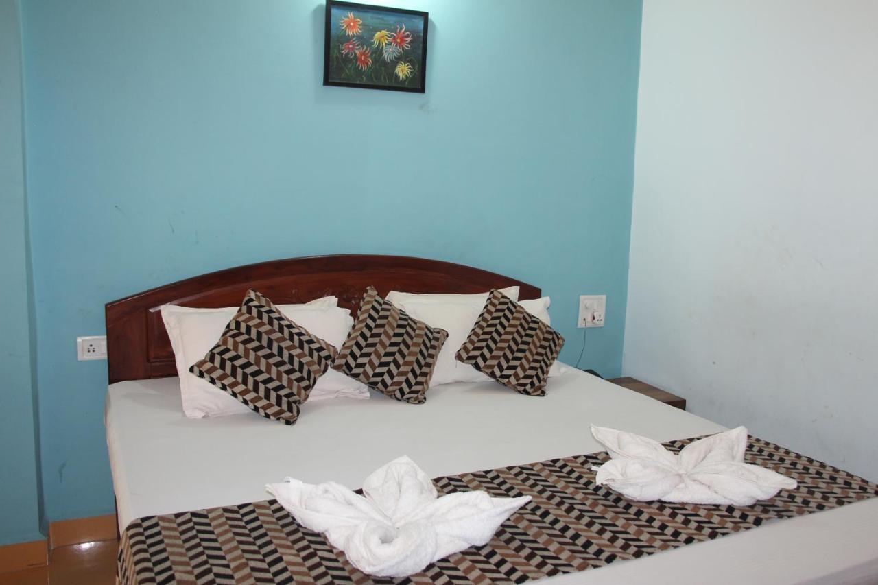 קלנגוטה Hotel M R Manfred מראה חיצוני תמונה